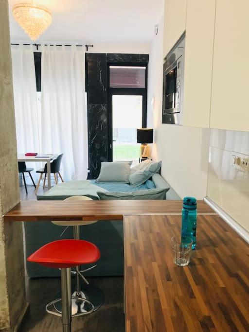 Nuevo Y Confortable Apartamento En Vista Alegre Madrid Esterno foto